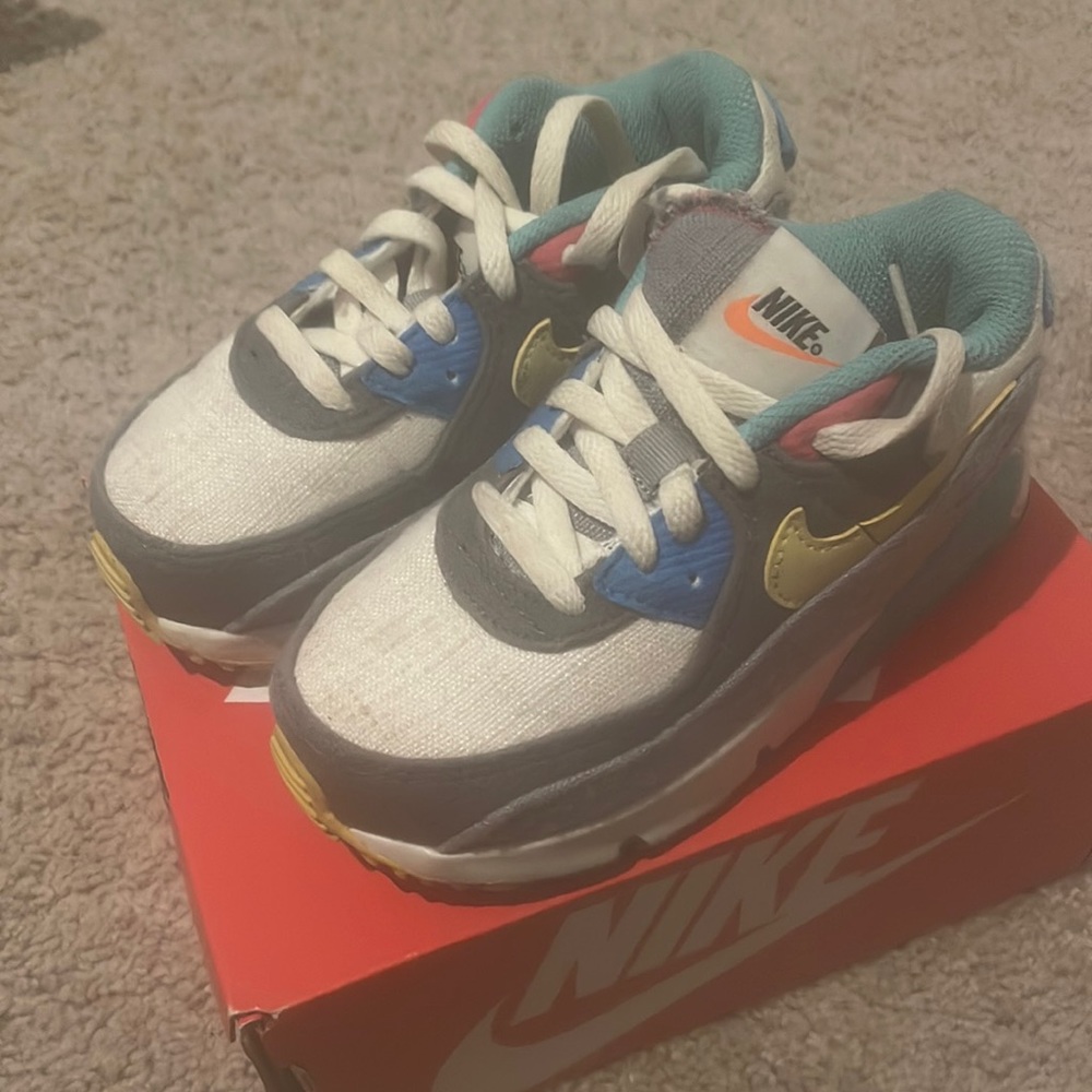 Toddler Size 10 Nike Air Max